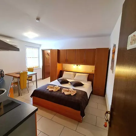 Restaurant & Apartments Getaway Pri Kobalu Vipava Zimmer foto